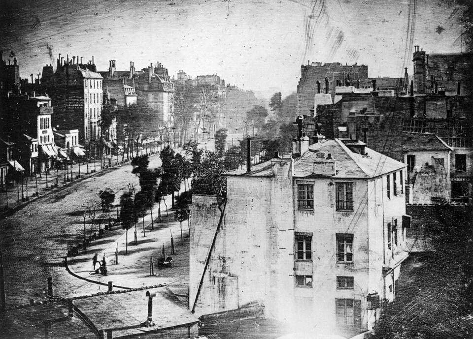 Researchers Pinpoint the Exact Location of First Ever Photo of a Human ...