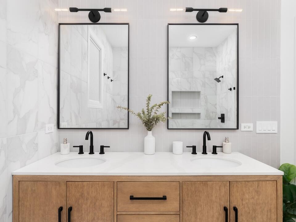 3 Renter-Friendly Hacks to Totally Upgrade the Bathroom