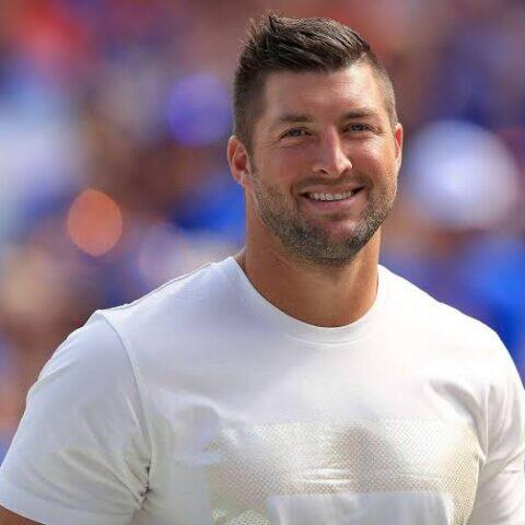 Internet Scoffs At Tim Tebow’s Wealth Seminar Charging Fees Of Up To ...