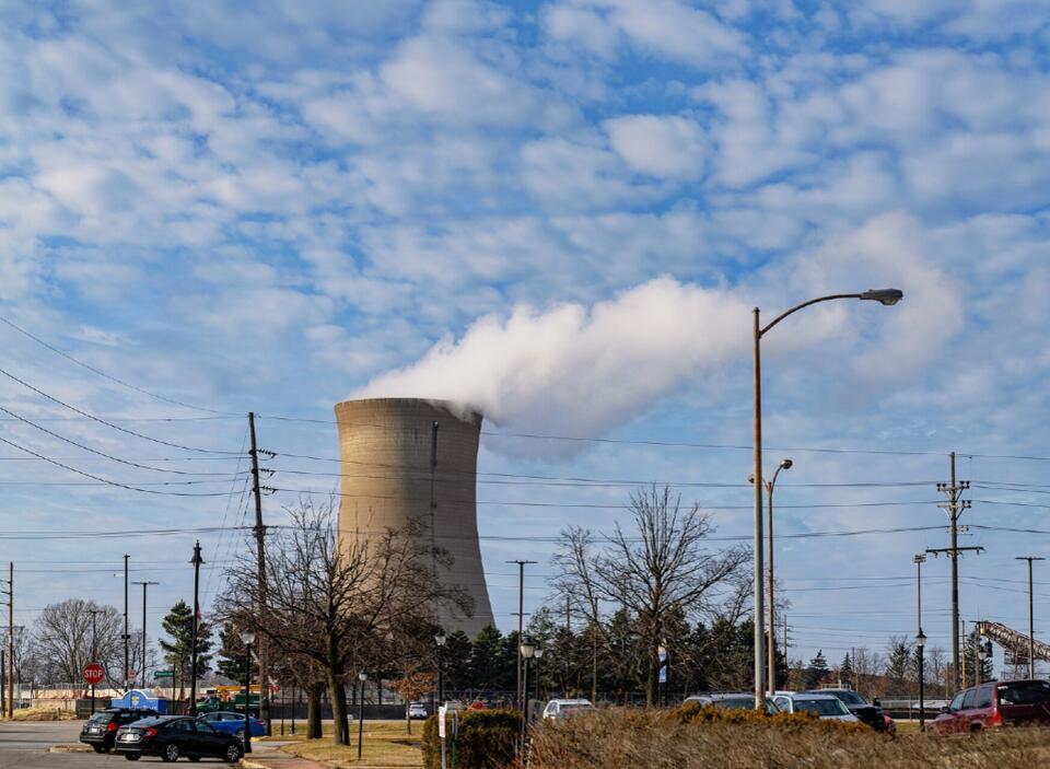 Amazon Funds Nuclear Project Planned to Generate Nearly 1 Gigawatt of ...