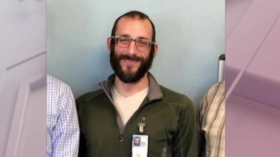 Tributes paid to Minnesota 'hero' Alex Pretti challenge 'sickening lies ...