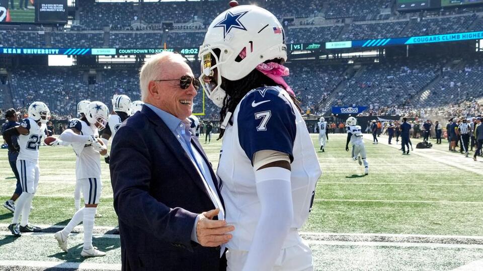 Cowboys' Jerry Jones open to trade before NFL deadline, mulling 'room' for  a George Pickens contract extension - NewsBreak