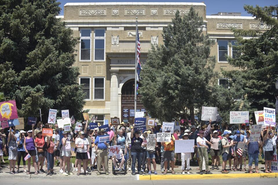 ‘No Kings’ in Steamboat Springs — Local rally joins thousands ...
