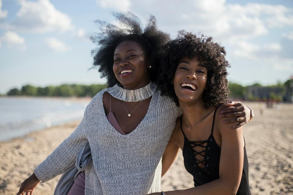 7 Signs You’re the “Backup Friend,” Not the Priority - NewsBreak
