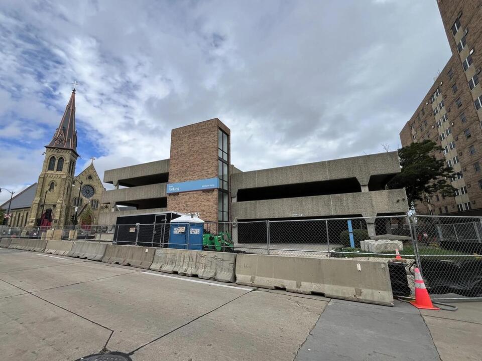 McMynn parking ramp demolition underway in downtown Racine - NewsBreak