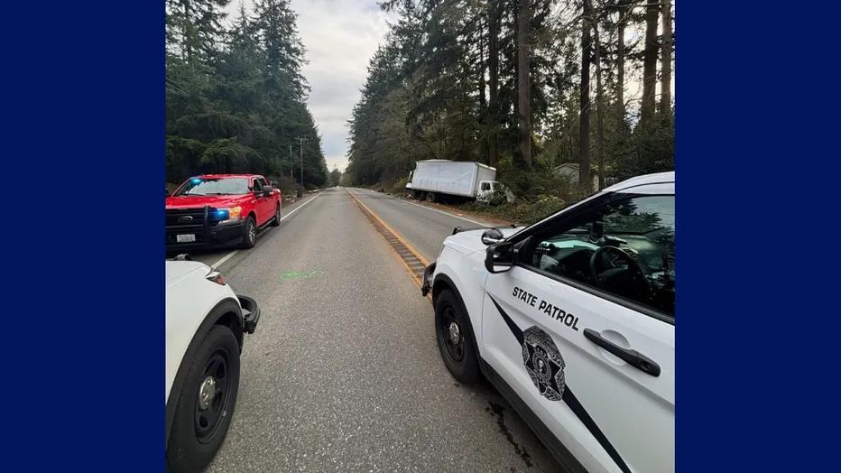 Deadly commercial vehicle crash shuts down Highway 104 in Kitsap County ...