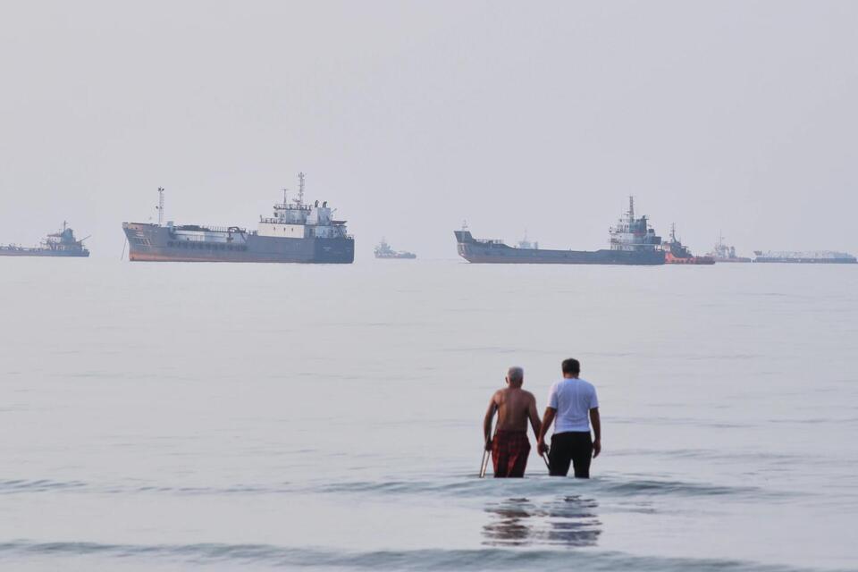 The US and Iran have blown past red lines as they lurch back toward all