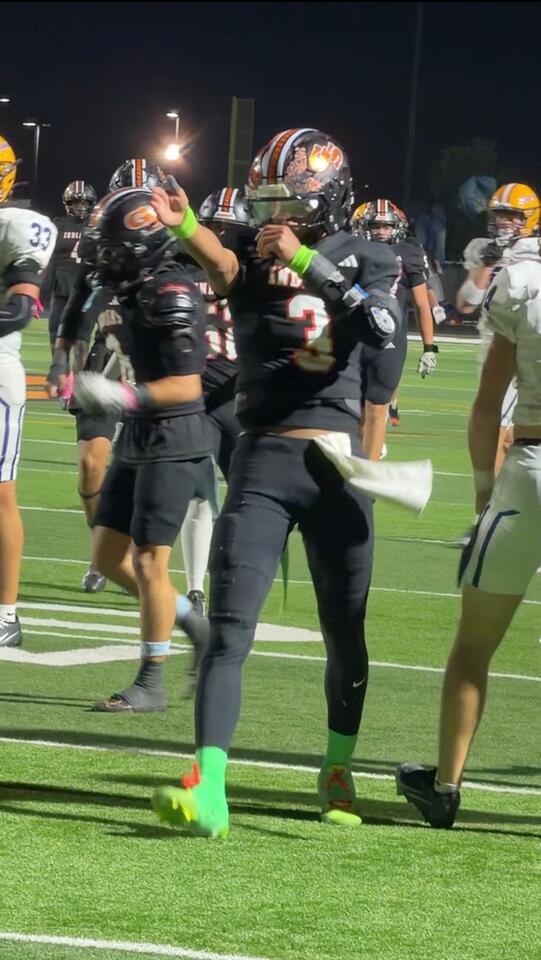 No. 7 Grand Saline Rolls Past Edgewood 45-13 To Move To 9-0