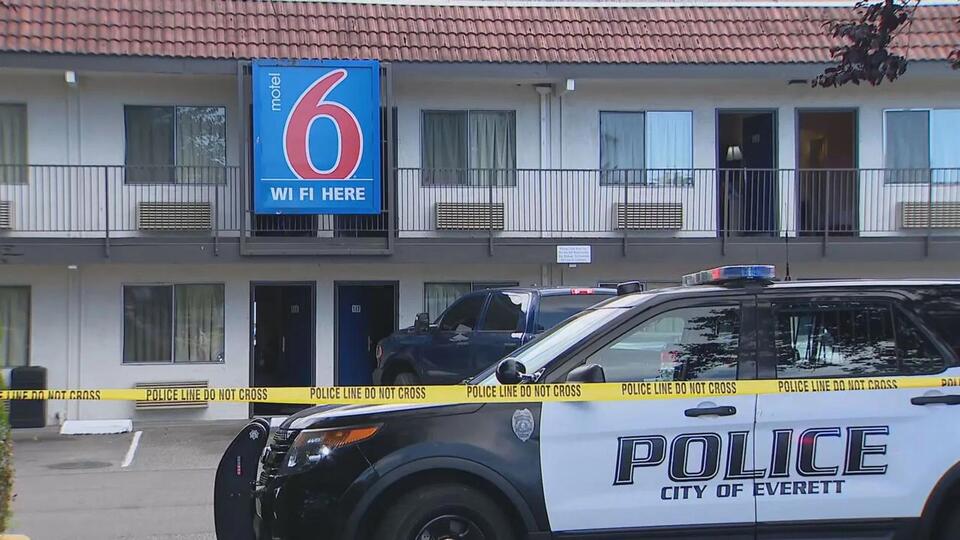 SWAT involved in standoff with armed man barricaded inside Everett ...