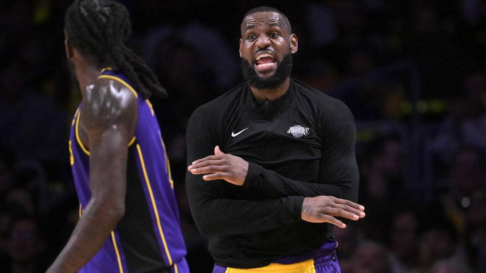 LeBron James Fanatics Deal Draws Scrutiny Over Helicopter Perks - NewsBreak