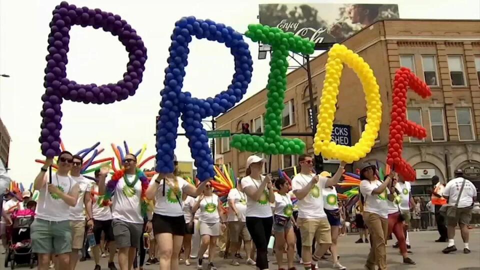 2025 Chicago Pride Parade draws thousands to North Side Sunday - NewsBreak