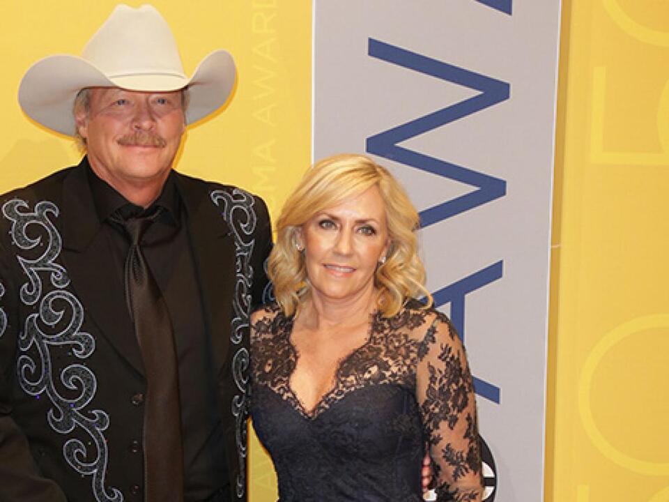 Alan Jackson’s Wife Everything to Know About Denise Jackson & Their 44