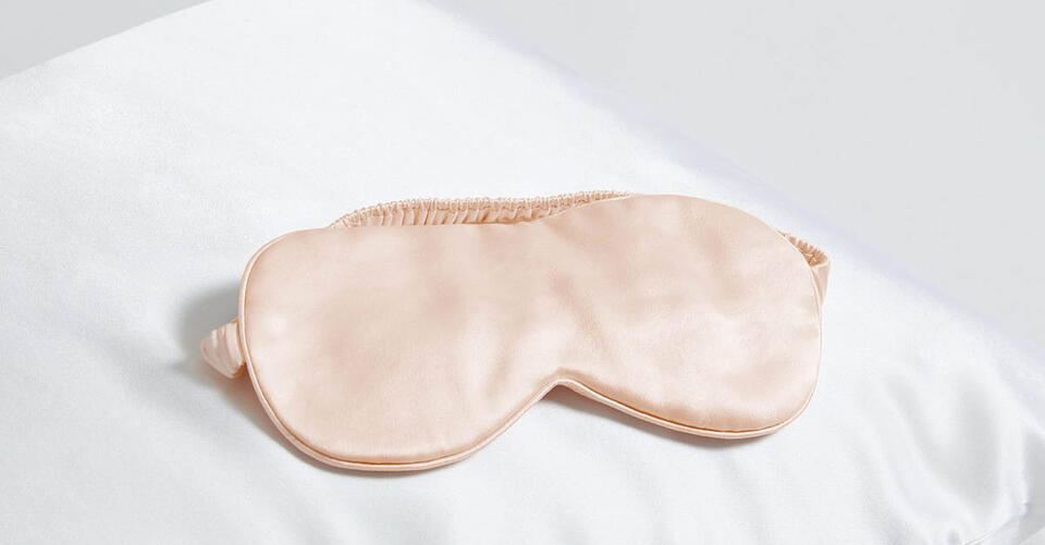 The 12 Best Sleep Masks For Maximizing Your Beauty Rest – NewsBreak