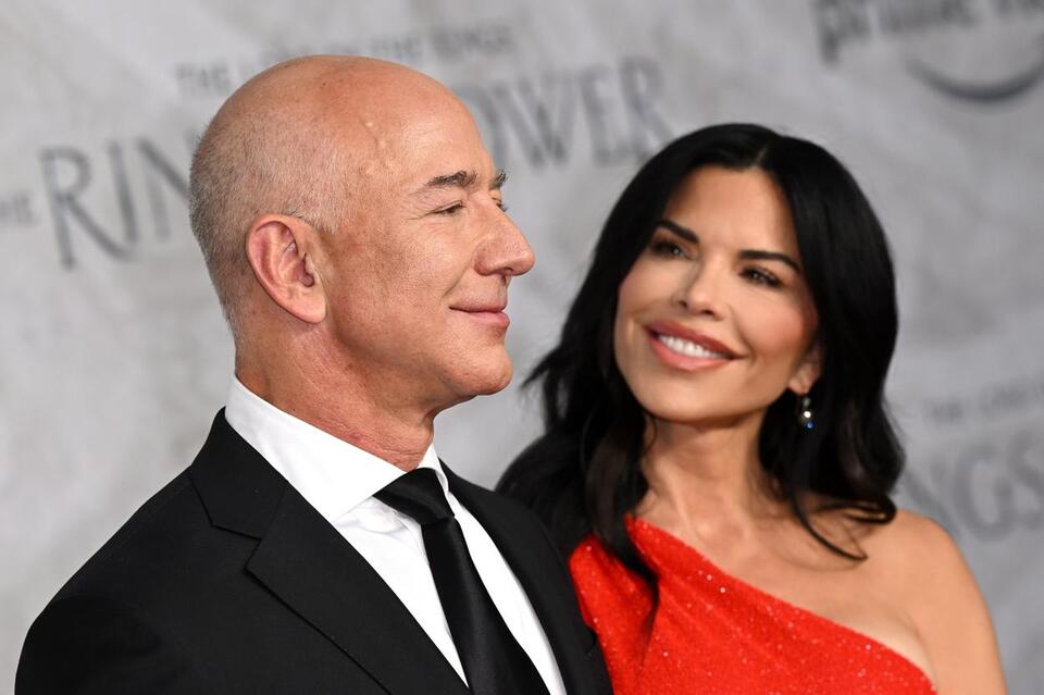 President Jeff Bezos? Lauren Sánchez Bezos Has Her Eye on the White ...