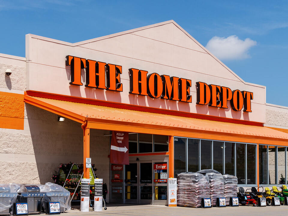 Home Depot vs. Menards Which Is Better for Halloween Decor Deals in 2024?