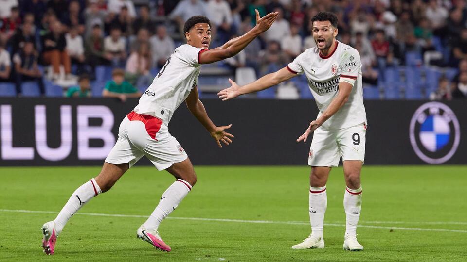 Sassuolo-AC Milan live refereeing analysis: VAR checks on Rabiot’s and ...