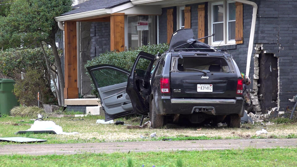 Police identify man who died in crash after leading officers on pursuit ...