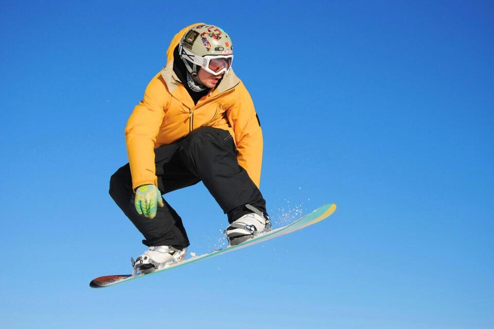 How A Muskegon Engineer Revolutionized Winter Sports With Snowboarding ...