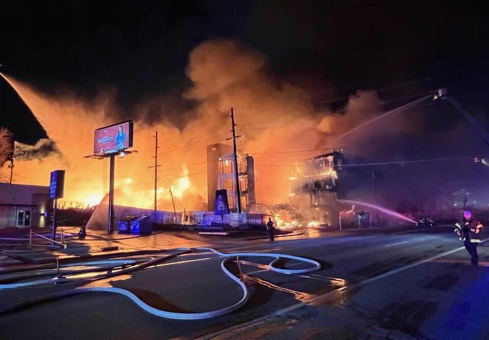 Firefighters battle major blaze Friday night at Denver construction ...