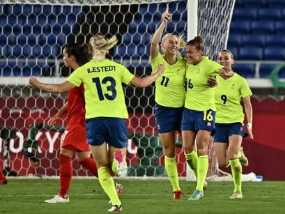 Sweden vs Canada LIVE: Tokyo 2020 women's football final ...