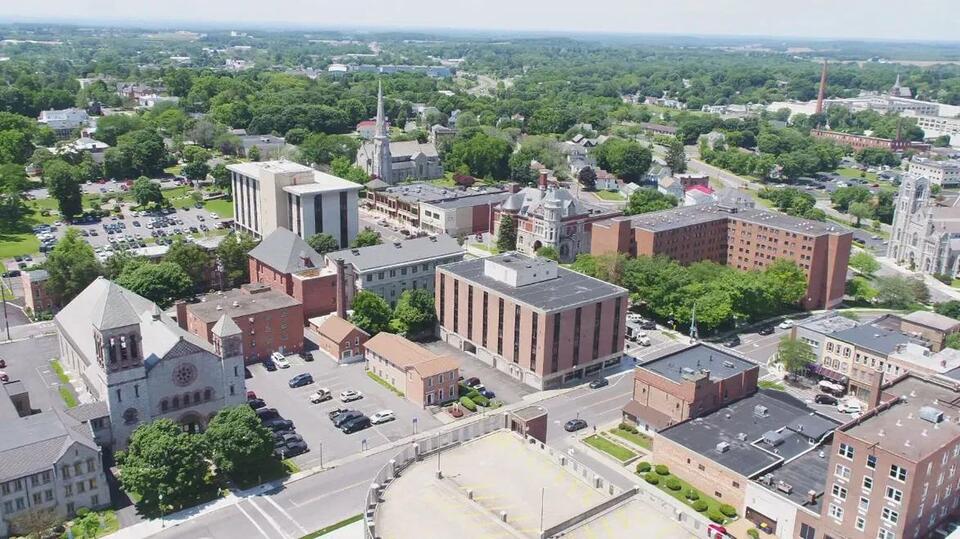 Auburn approves nearly $1 million contract with Axon, despite security ...
