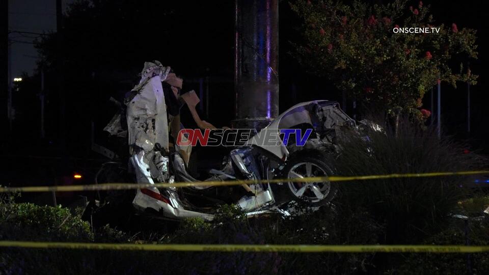 Porsche High Speed Crash Into Pole, Houston, TX - NewsBreak