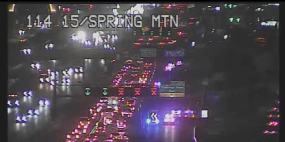 Deadly rollover crash causes morning delays on I-15 near Las Vegas Strip