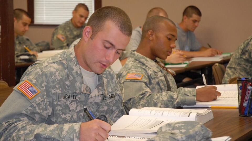 Veterans in VA job training with no dependents now draw $837.23 a month ...