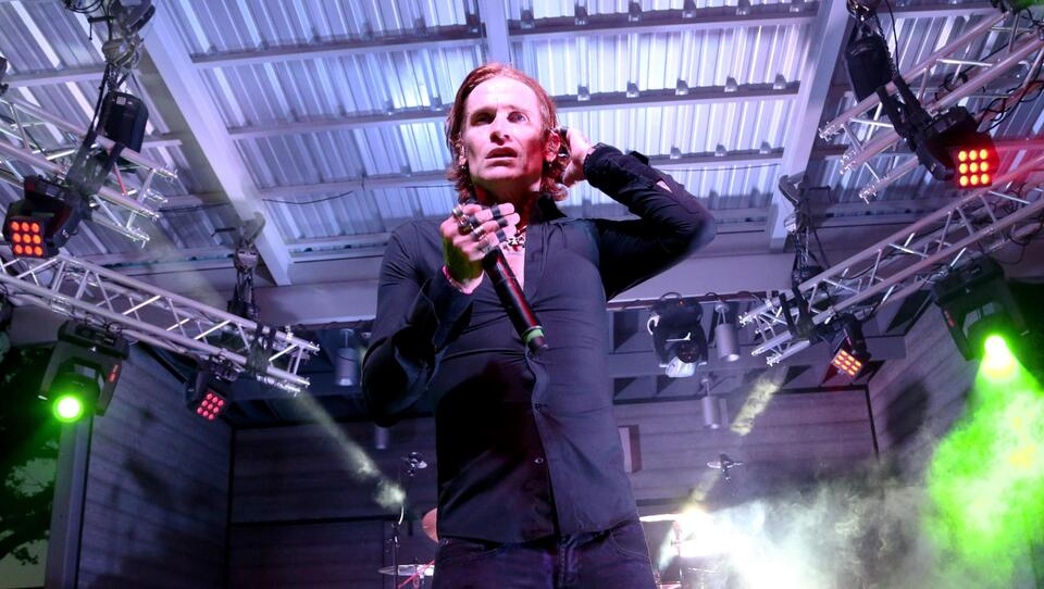 What Happened to Buckcherry? Rock Band’s Tour Bus Caught in Fatal Multi ...