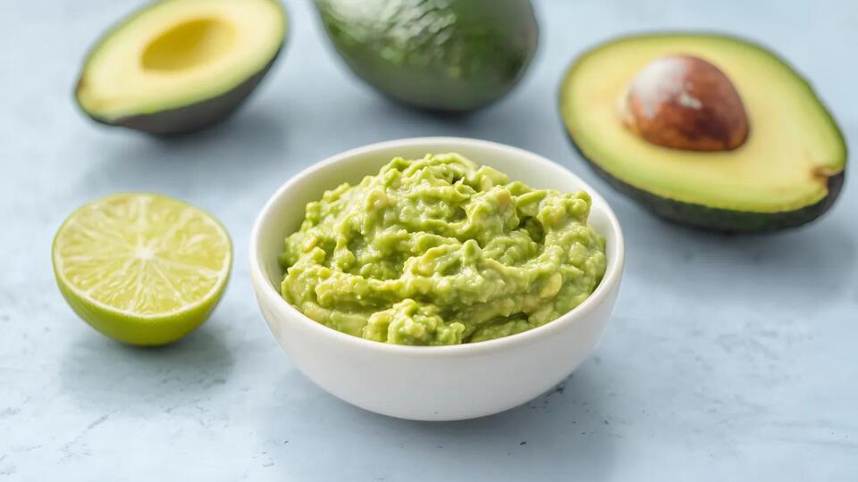 The 7 Healthiest Condiments, According to Dietitians - NewsBreak