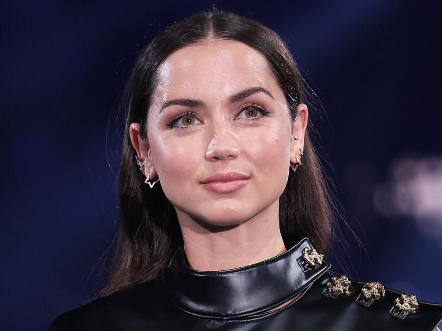 Ana De Armas’ New Movie With A ‘Crazy Threesome Relationship’ Includes The ‘Scariest Thing’ She