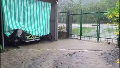 Philippines: Typhoon Krathon Unleashes Devastating Weather In Northern ...