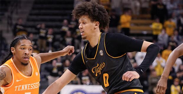 Jordan Butler officially signs with South Carolina - NewsBreak