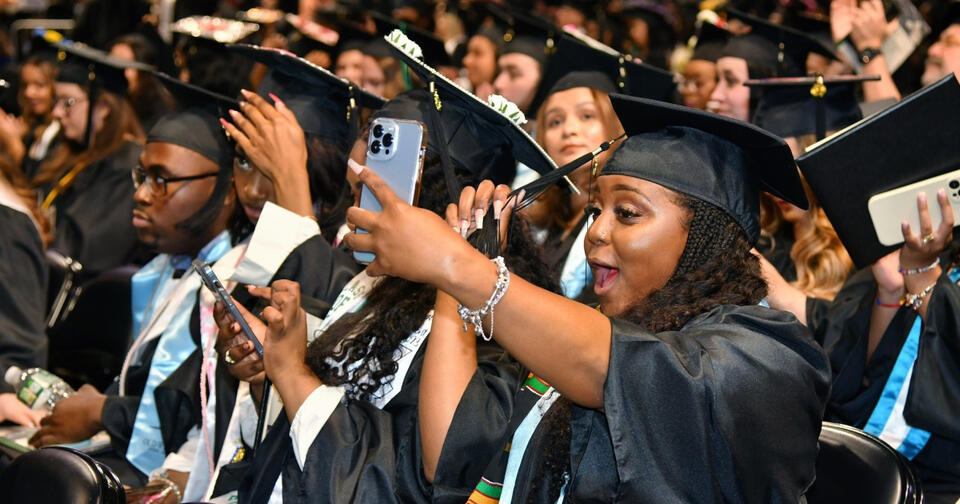 🎓 SUNY Old Westbury to Celebrate Class of 2026 on May 20 - NewsBreak