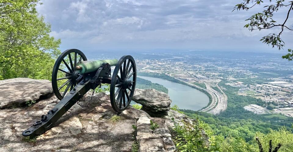 9 Tennessee Mountain Escapes Where the Views Make You Forget Everything Else