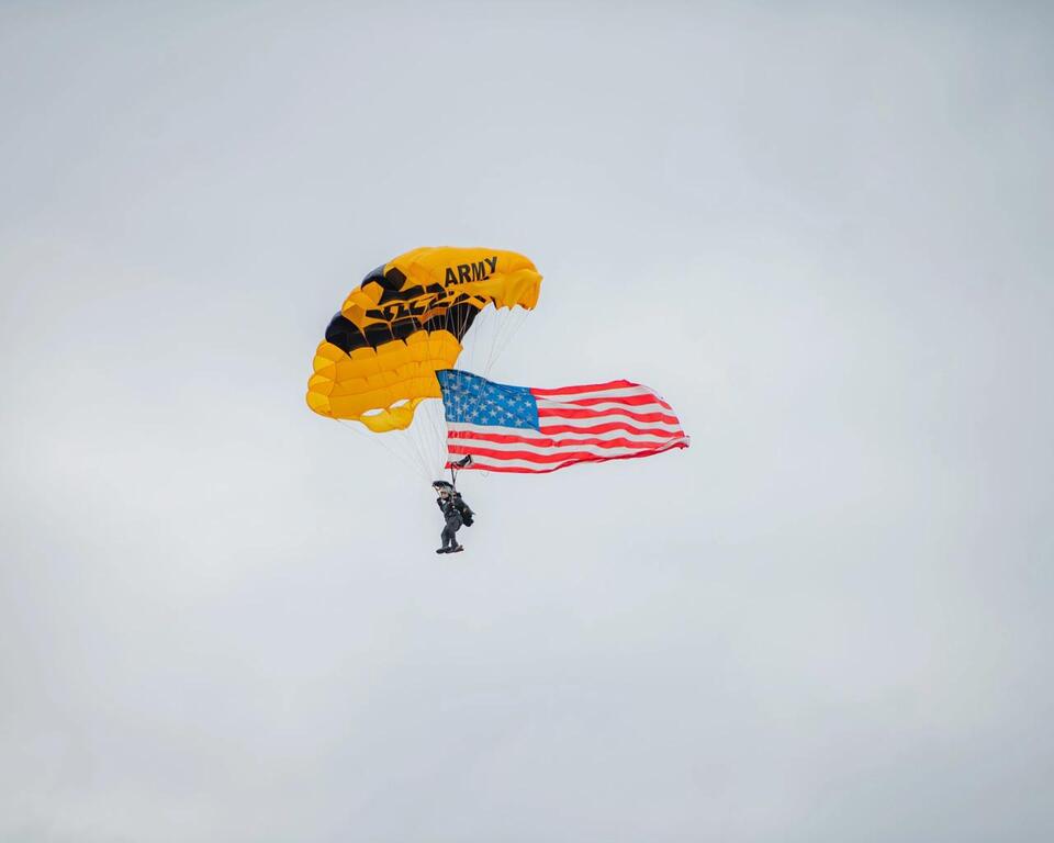 Stunt pilots take flight for Flint air show - NewsBreak