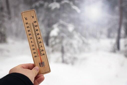Check Out The Weird Ways Extreme Cold Breaks Everyday Things - NewsBreak