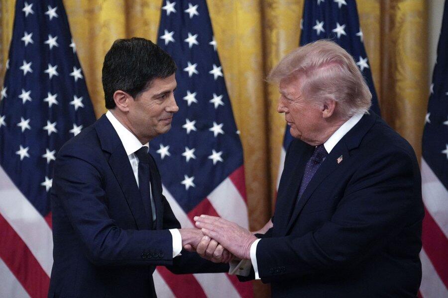 Trump again calls for Federal Reserve to cut interest rates - NewsBreak