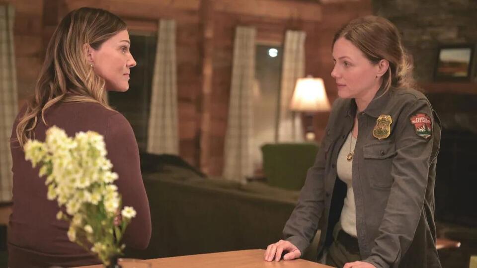 Anna Pigeon stars Tracy Spiridakos and Tricia Helfer look back on dynamic Season 1