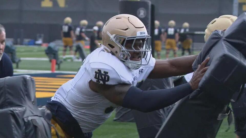 Notre Dame defense embraces 'fast & violent' mantra