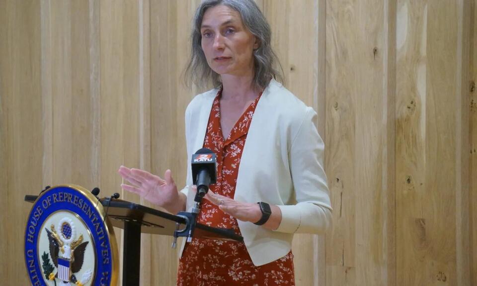 Oregon congresswoman says ICE visits expose ‘cruelty,’ holds Trump ...