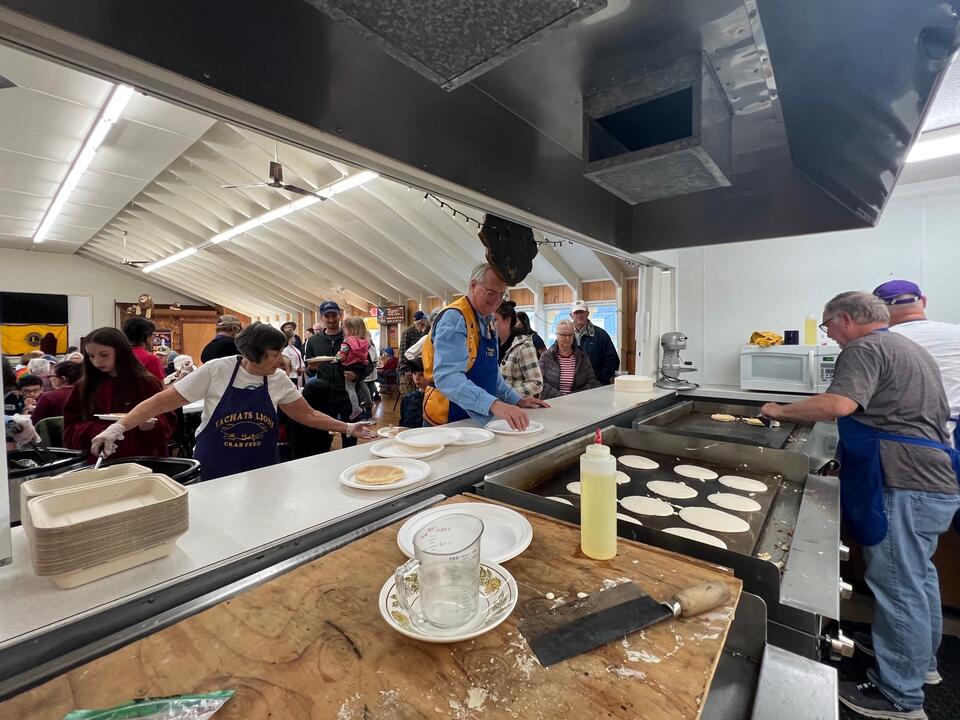 Art show, handcrafts, book bonanza, pancake breakfast fill Memorial Day