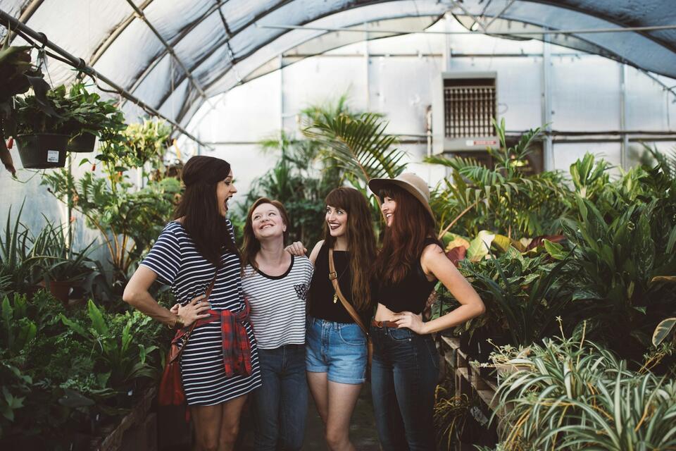 6 Signs You’re the Friend Who Plans Everything - NewsBreak
