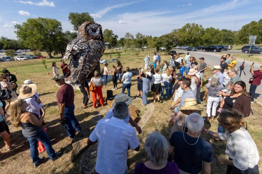 City of Bastrop unveils barred owl sculpture - NewsBreak