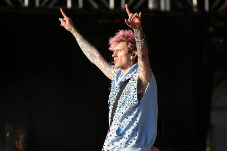 Machine Gun Kelly Surprises Fans With Jonas Brothers on 'Cliche' Remix ...