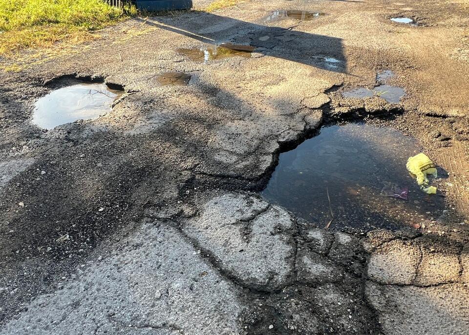 Latest Stats Show Bad Illinois And Iowa Roads Really Are - NewsBreak