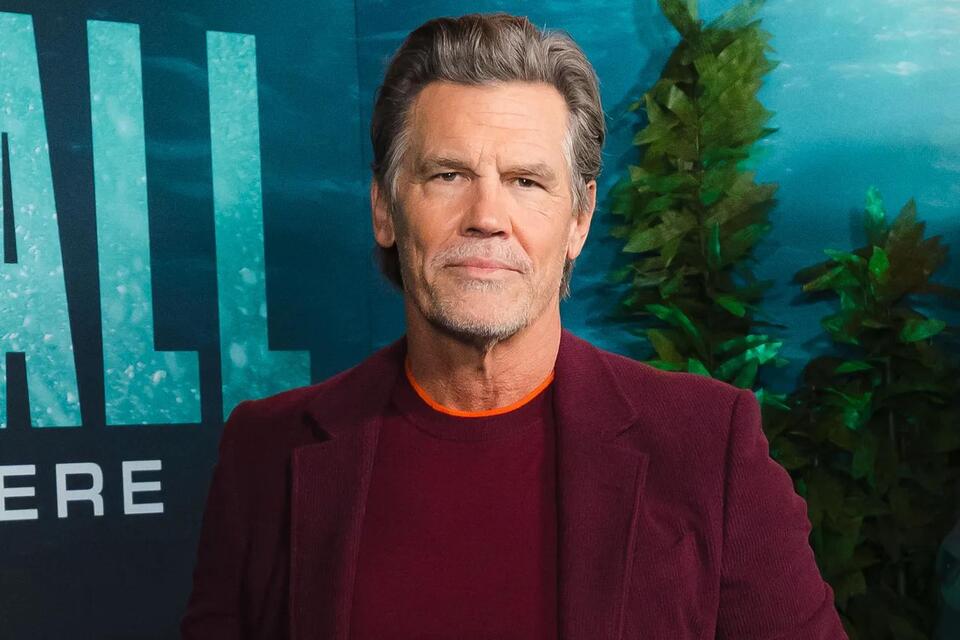 Josh Brolin says he attends an AA meeting every morning to maintain ...
