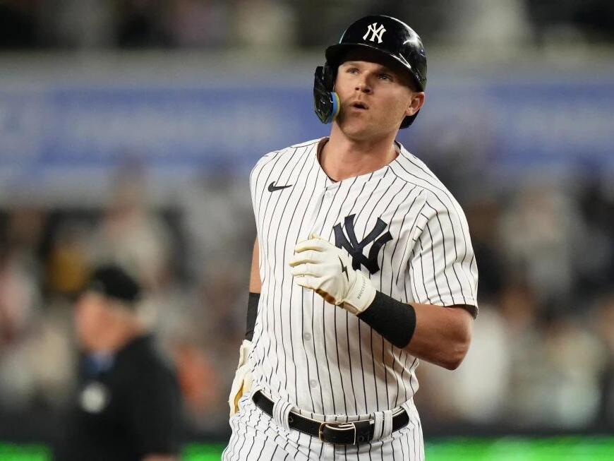 Outfielder Jake Bauers traded to Brewers by Yankees