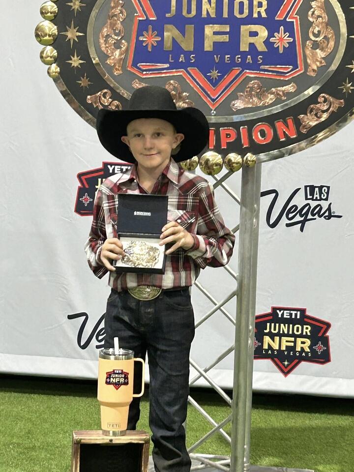 Toby Blanton wins Junior NFR Bull Riding Championship - NewsBreak