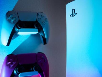 PS5 Pro Design & Price Allegedly Leak, Gamers React